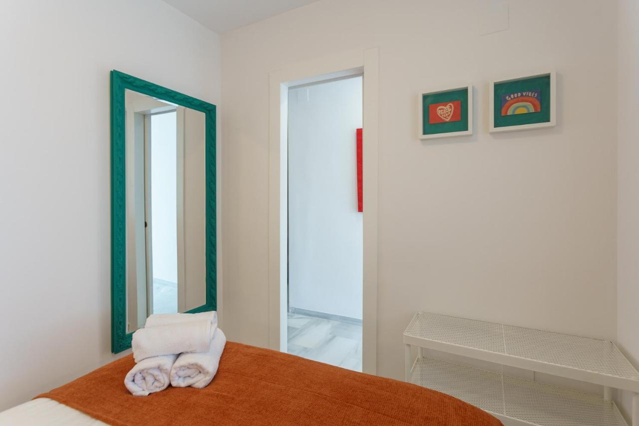 Malagasuite Carihuela Apartments Torremolinos Esterno foto